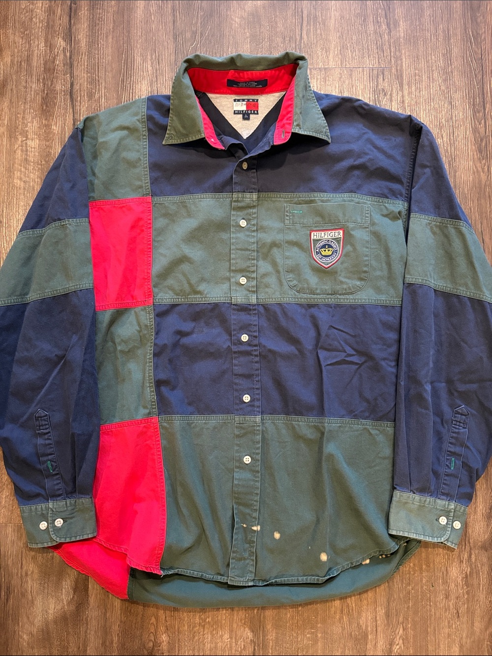 Vintage Tommy Hilfiger men’s Large color block long sleeve button up